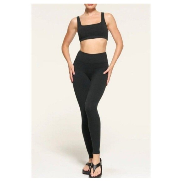 SKIMS OUTDOOR HIGH WASTED LEGGING (NWT) - Picture 2 of 4